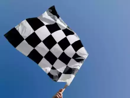 Motorsport Startflage - Foto: iStockphoto.com / DNY59