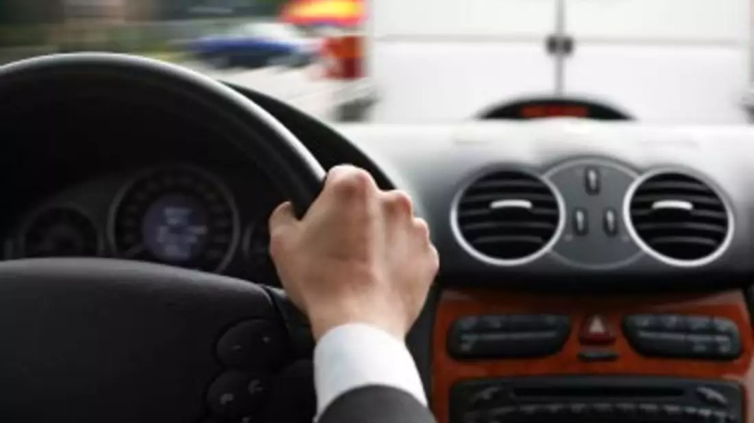 Auto Innenraum - Bild: iStockphoto.com / TommL