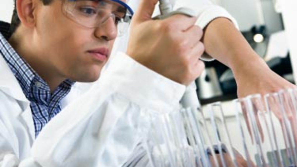 wissenschaftliches Labor - Foto: iStockphoto.com / LajosRepasi