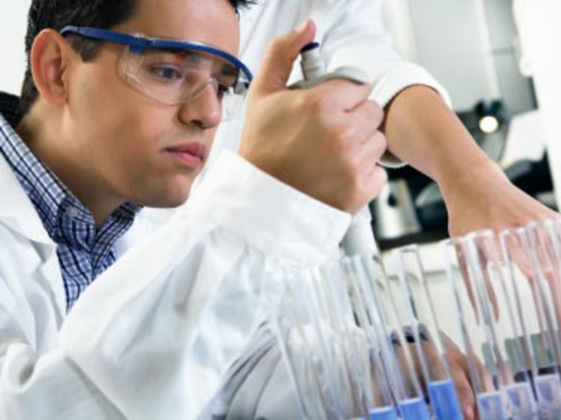 wissenschaftliches Labor - Foto: iStockphoto.com / LajosRepasi