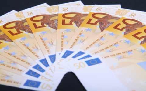 Geldscheine - Foto: iStockphoto.com / ManuWe