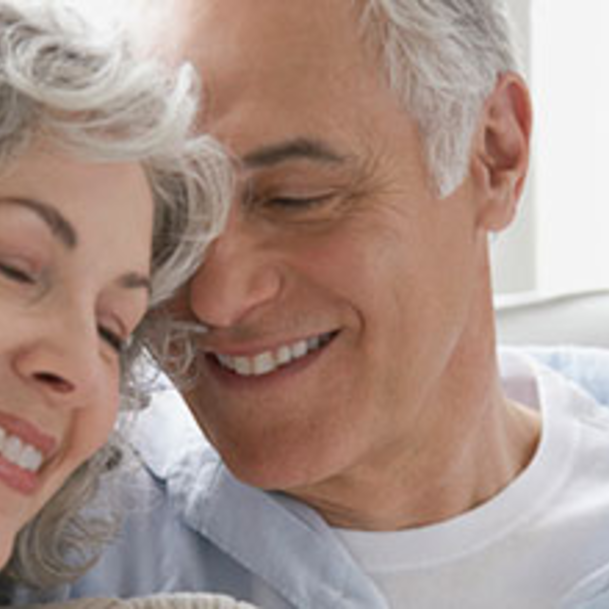 Die meisten Deutschen sehen positiv ins Alter.  - Foto: ergodirekt.de