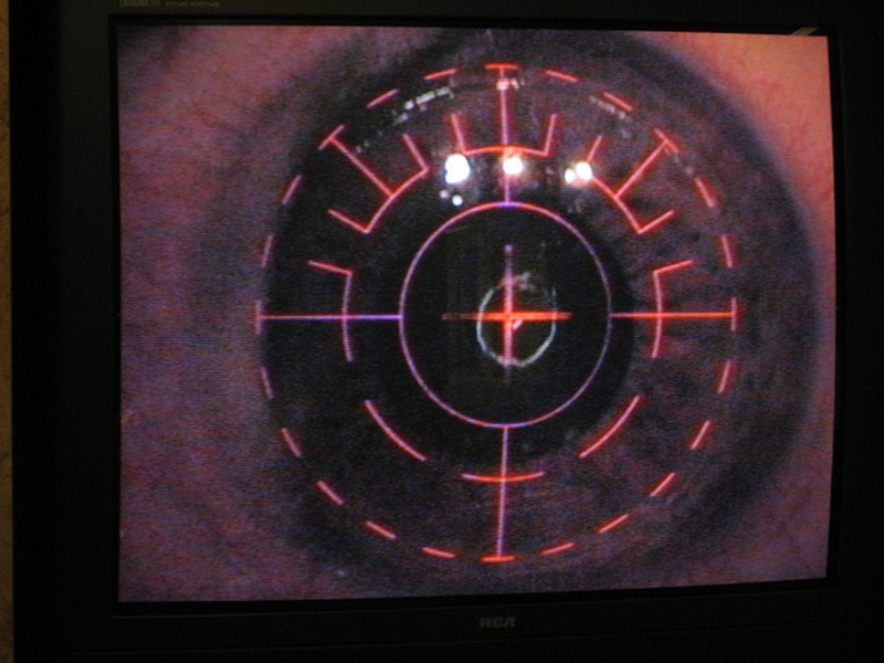 Fehlsichtigkeit korrigieren - Foto: flickr.com © Jacob Davies (CC BY-SA 2.0)