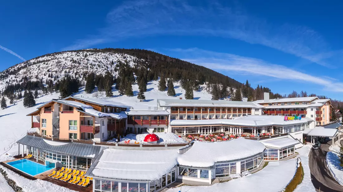 Familien-Paradies in luftiger Höhe – das Kinderhotel Oberjoch - Bild: Kinderhotel Oberjoch