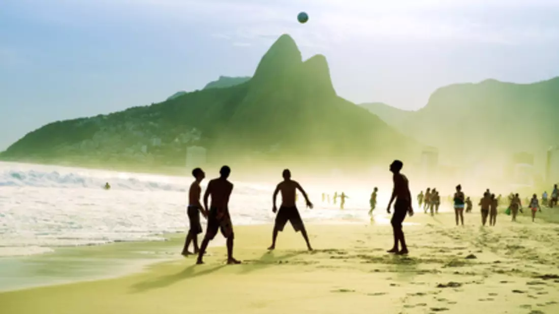Fußball gehört zur brasilianischen Lebensweise einfach dazu - Bild: © lazyllama - Fotolia.com 
