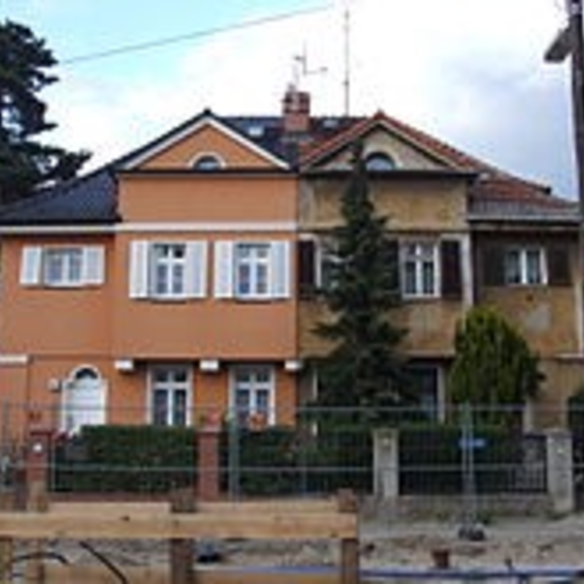 Immobilien sollten vorm Kauf bewertet werden - Foto: Commons.wikimedia.org © Nicor (CC BY-SA 3.0)