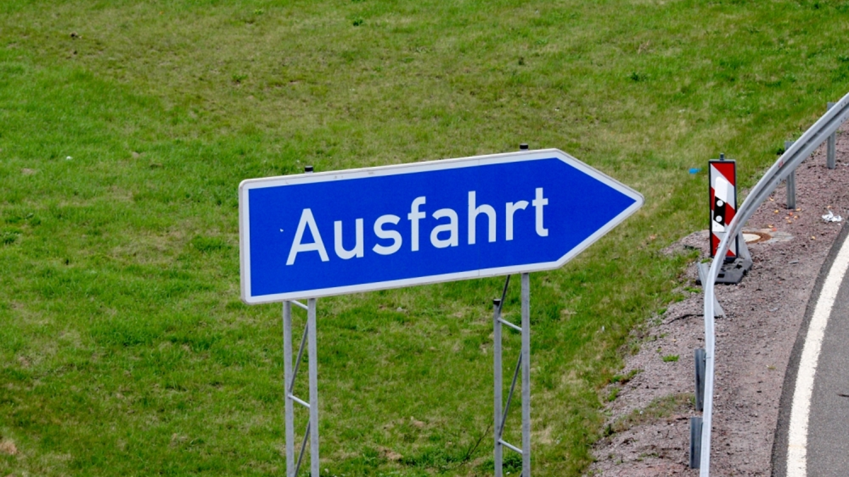 Ausfahrts-Schild an einer Autobahn - Foto: über dts Nachrichtenagentur