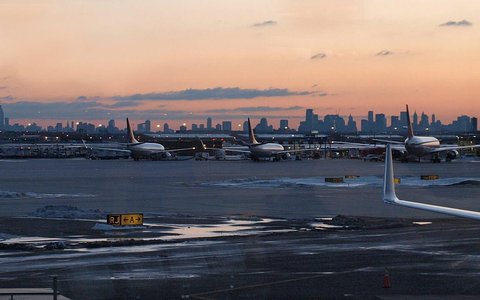 Flugzeuge am Flughafen Newark bei New York - Foto: über dts Nachrichtenagentur