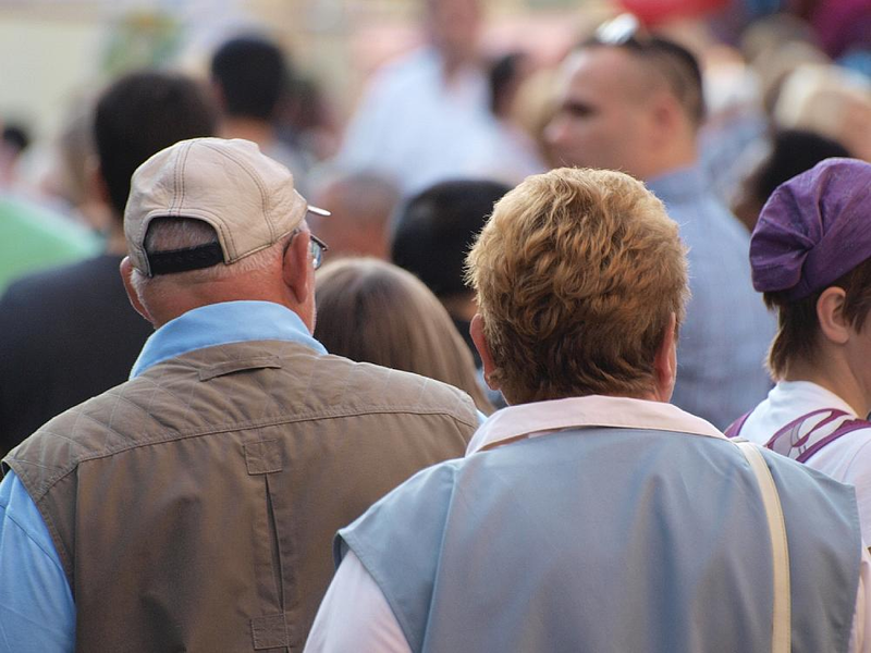 Senioren in einer FuÃŸgÃ¤ngerzone - Foto: über dts Nachrichtenagentur