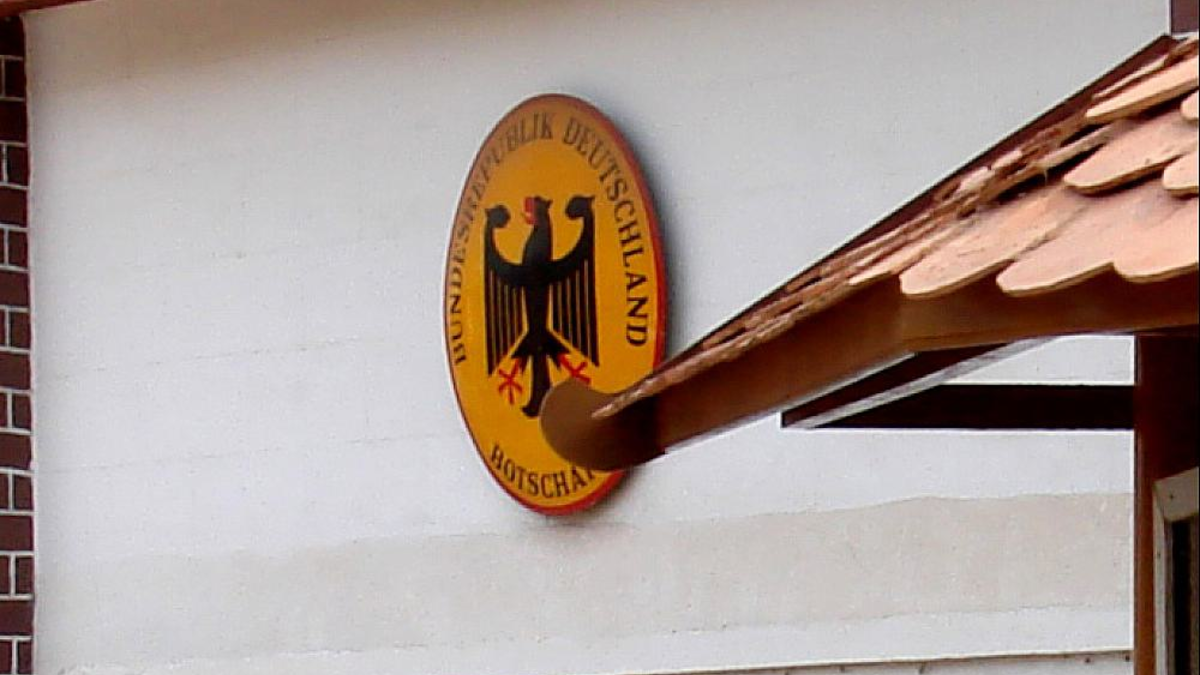 Schild einer deutschen Botschaft im Ausland - Foto: über dts Nachrichtenagentur