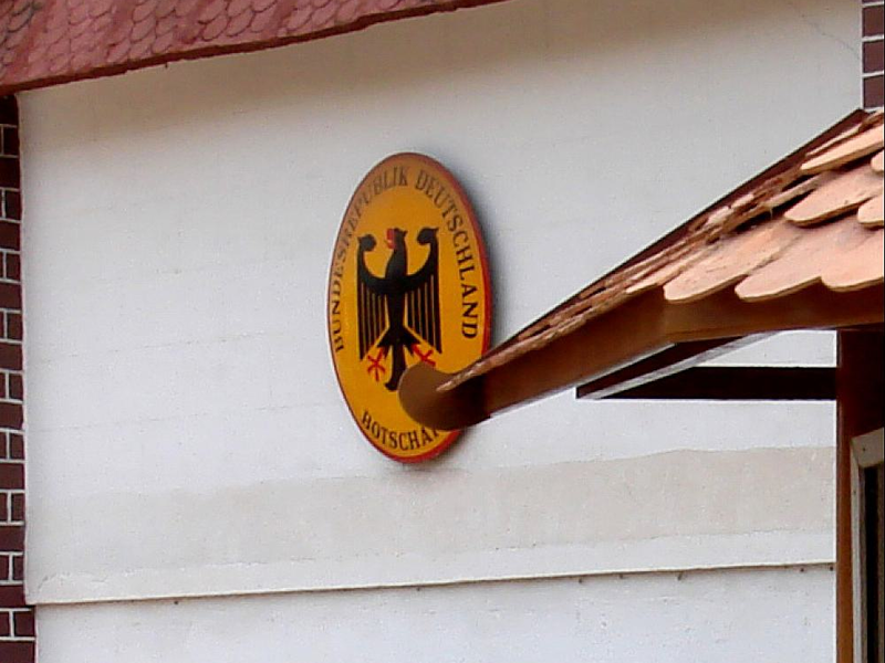 Schild einer deutschen Botschaft im Ausland - Foto: über dts Nachrichtenagentur