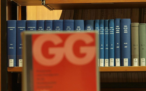 Ausgabe des Grundgesetzes in einer Bibliothek (Archiv) - Foto: über dts Nachrichtenagentur
