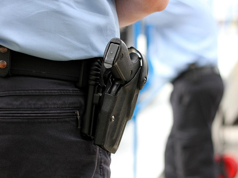 Polizist (Archiv) - Foto: über dts Nachrichtenagentur