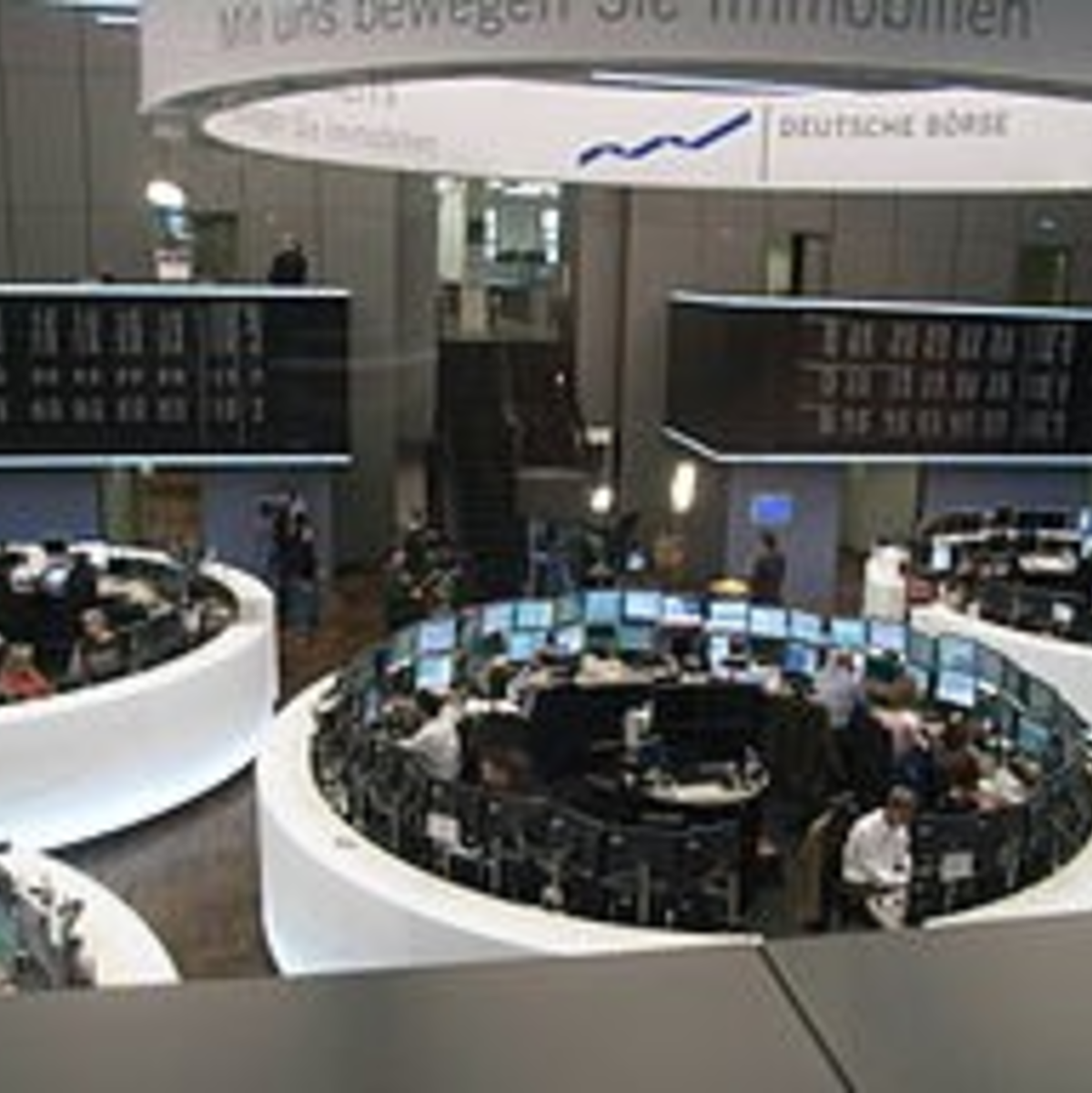 Mit binären Optionen an der Börse mitspielen. - Foto: commons.wikimedia.org/DesertEagle (CC0 1.0) 