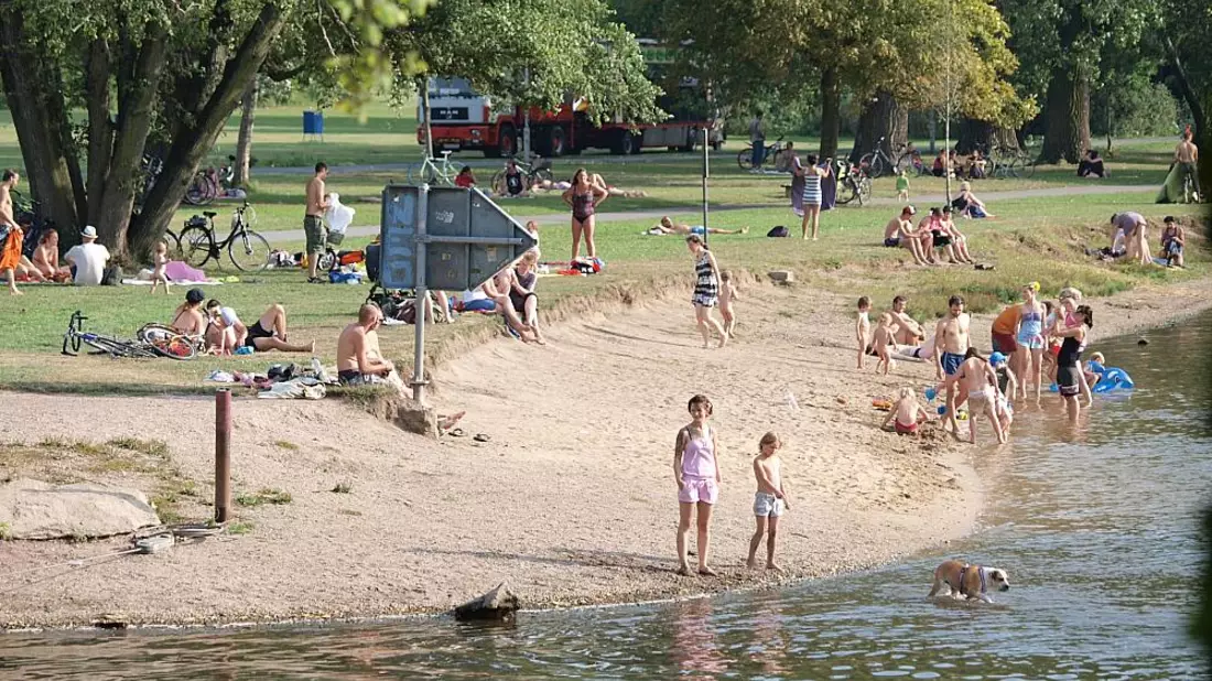 Badende Personen (Archiv) - Bild: über dts Nachrichtenagentur
