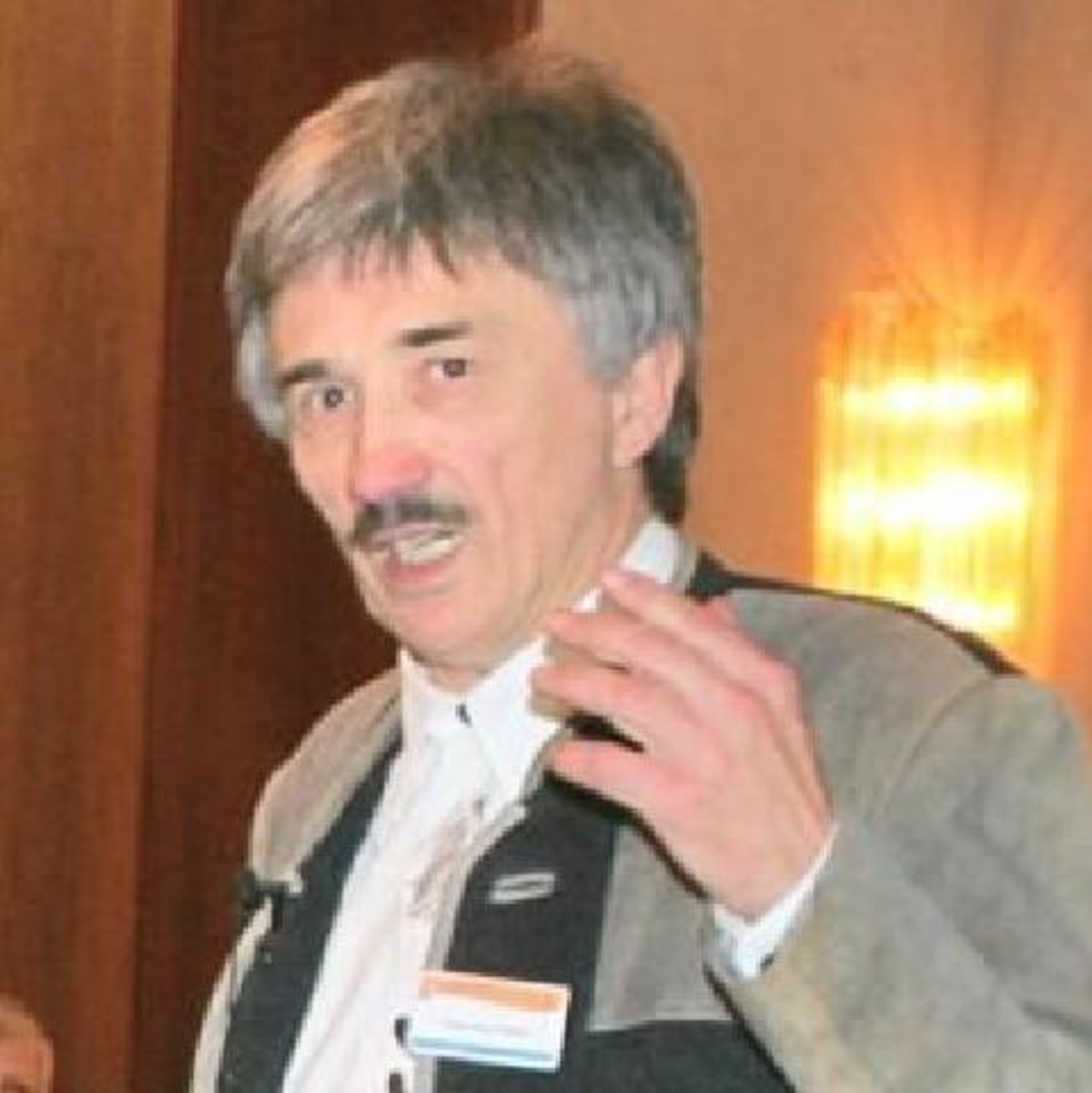 Unterricht rcihtet nach unten - das kostet Zeit und Kraft - Foto: Franz Josef Neffe