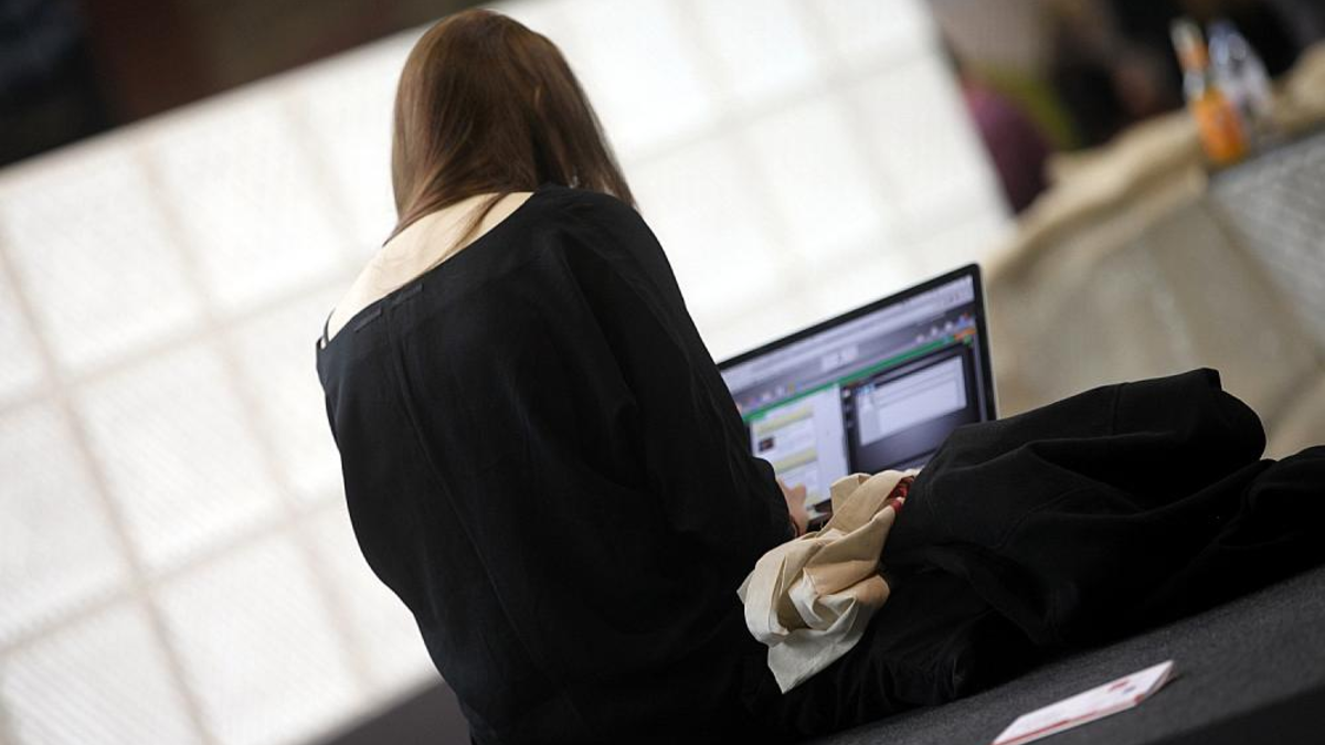 Computer-Nutzerin (Archiv) - Foto: über dts Nachrichtenagentur