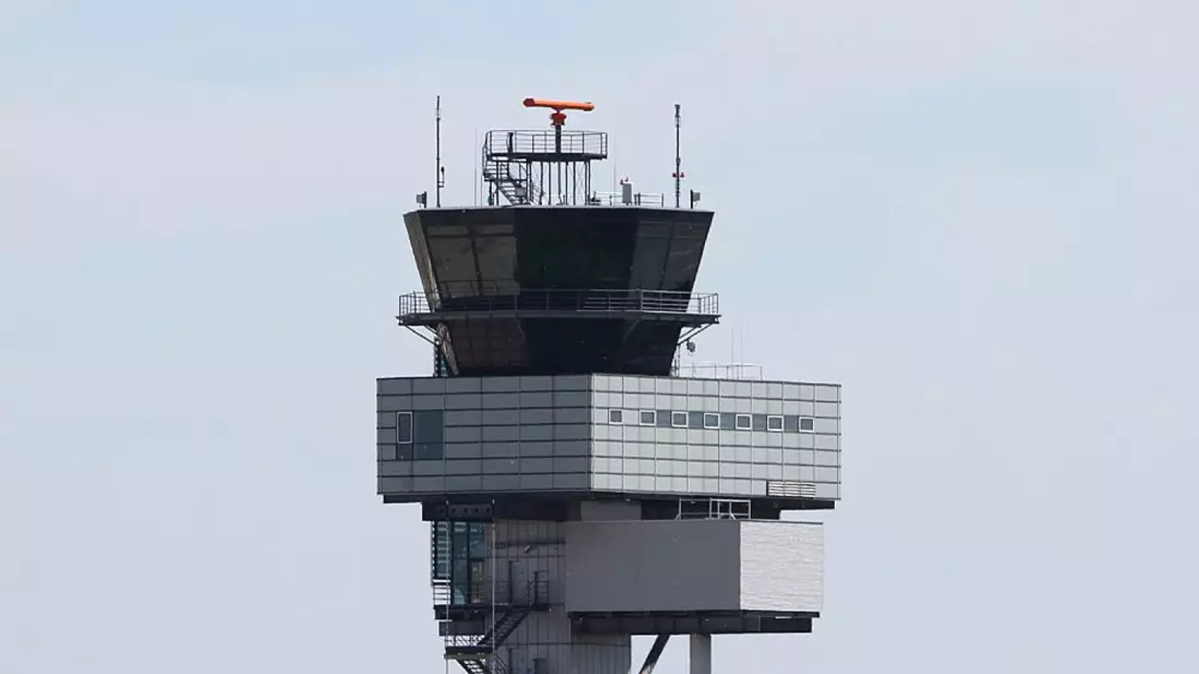 Flughafentower - Bild: über dts Nachrichtenagentur