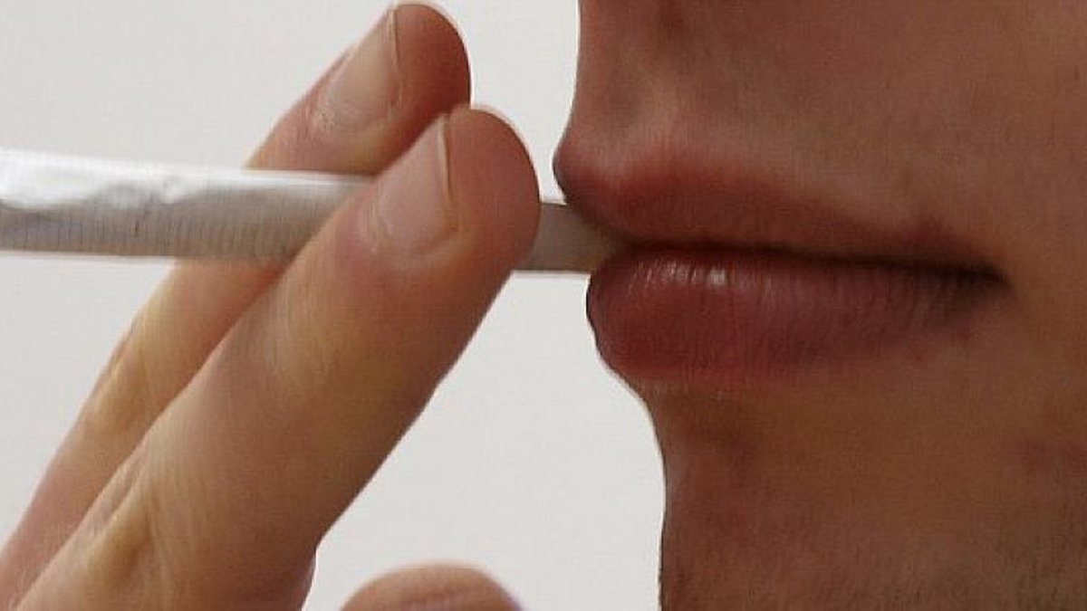 Jugendlicher Raucher (Archiv) - Foto: über dts Nachrichtenagentur