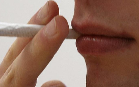 Jugendlicher Raucher (Archiv) - Foto: über dts Nachrichtenagentur