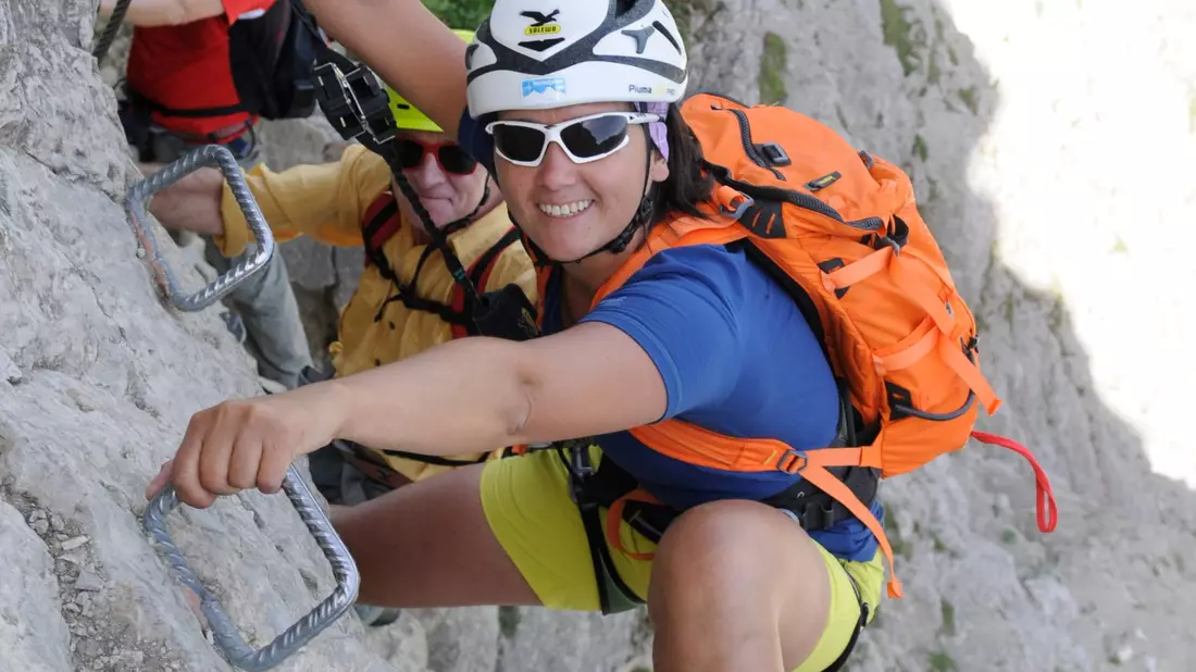 Insgesamt rund 110 Teilnehmer waren an zwei Tagen bei den „Salewa Klettersteigtagen“ aktiv mit dabei. - Bild: Birgit Gelder 