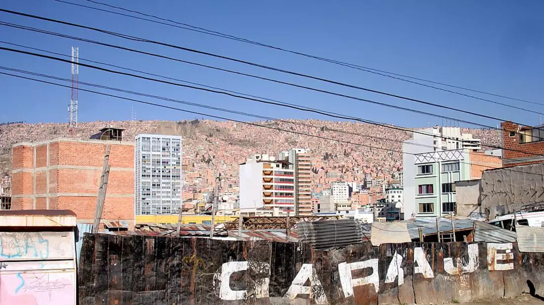 Stromleitung in Boliviens Hauptstadt La Paz (Archiv) - Bild: über dts Nachrichtenagentur