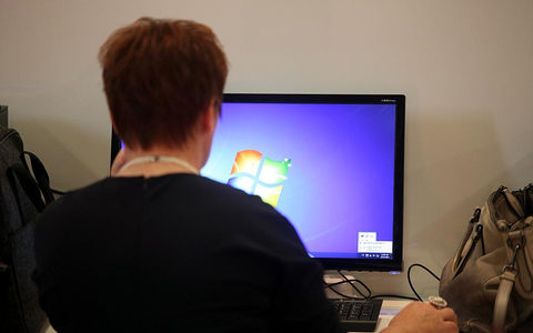 Computer-Nutzerin (Archiv) - Foto: über dts Nachrichtenagentur