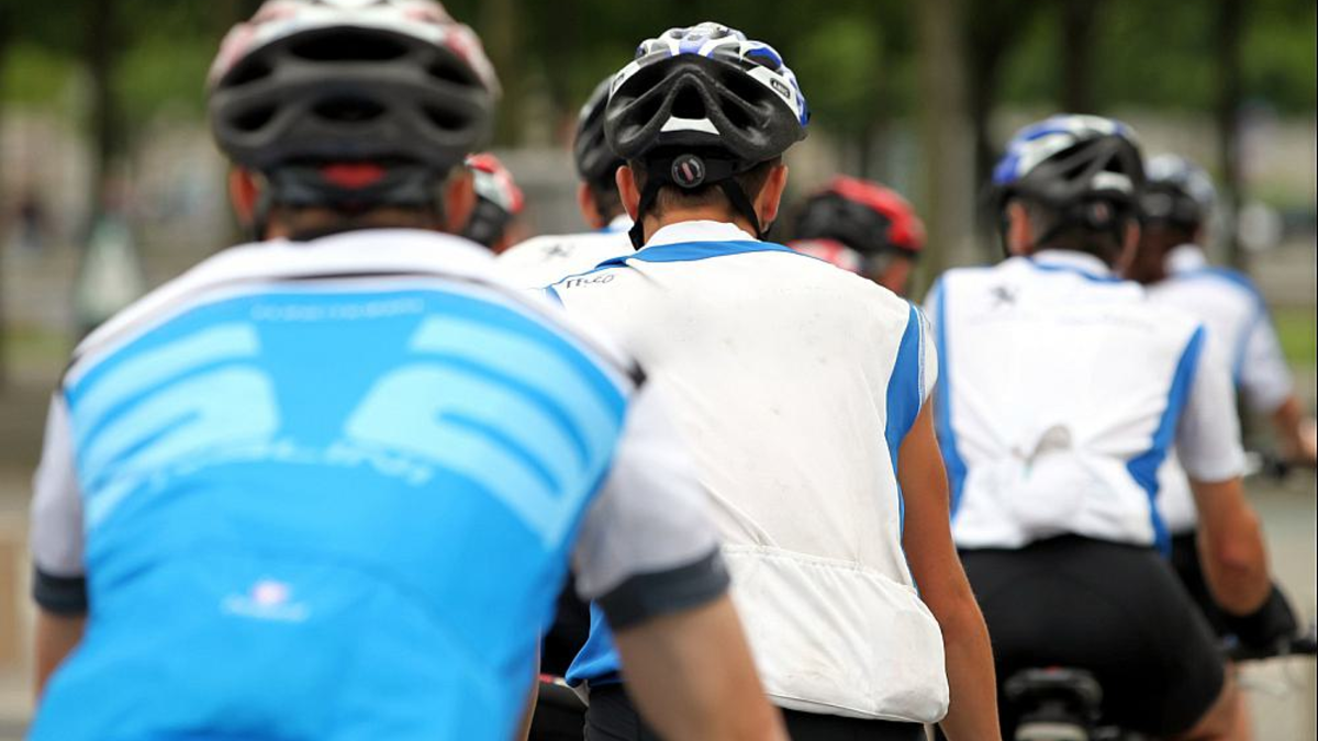 Rad-Rennfahrer mit Fahrradhelm (Archiv) - Foto: über dts Nachrichtenagentur