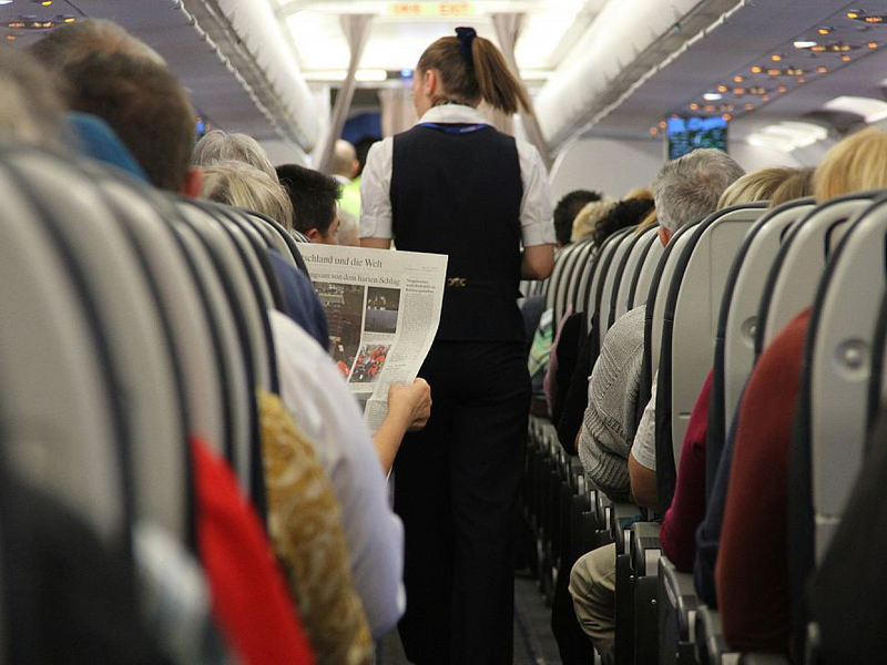 Flugbegleiterin (Archiv) - Foto: über dts Nachrichtenagentur