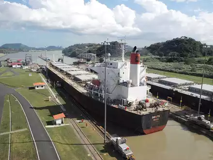 Frachtschiff im Panama-Kanal (Archiv) - Foto: über dts Nachrichtenagentur