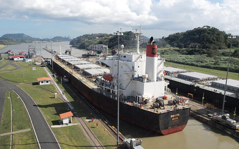 Frachtschiff im Panama-Kanal (Archiv) - Foto: über dts Nachrichtenagentur