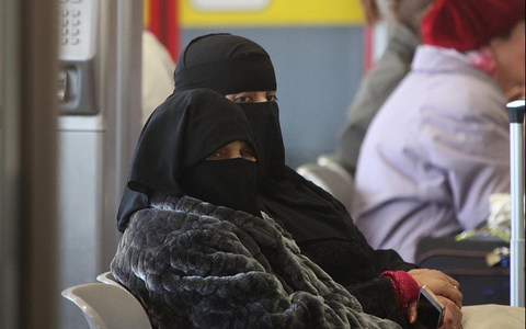 Vollverschleierte Frauen (Archiv) - Foto: über dts Nachrichtenagentur