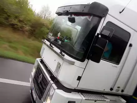 Lkw (Archiv) - Foto: über dts Nachrichtenagentur
