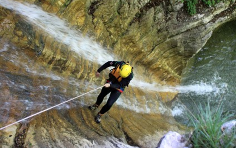 Quelle: © Maurizio Rovati - Fotolia.com - Foto: Ann Nguyen, Aktuelles-und-weltgeschehen