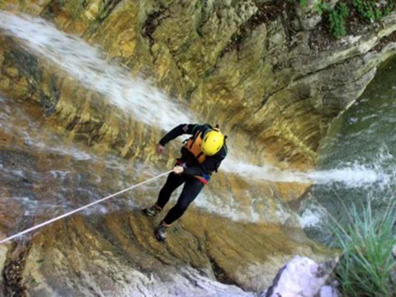 Quelle: © Maurizio Rovati - Fotolia.com - Foto: Ann Nguyen, Aktuelles-und-weltgeschehen