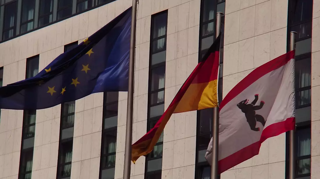 Internationale Politik - Bild: ad-hoc-news.de