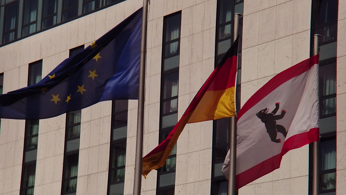 Internationale Politik - Foto: ad-hoc-news.de