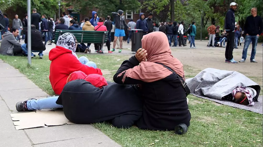 Flüchtlinge an einer Aufnahmestelle (Archiv) - Bild: über dts Nachrichtenagentur