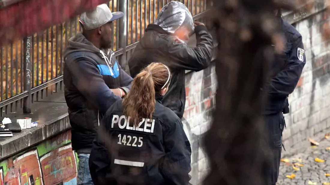 Polizei kontrolliert Drogendealer (Archiv) - Bild: über dts Nachrichtenagentur