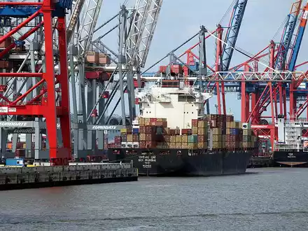 Containerschiff (Archiv) - Foto: über dts Nachrichtenagentur