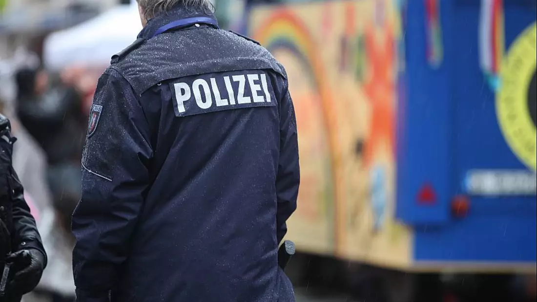 Polizei im Karneval (Archiv) - Bild: über dts Nachrichtenagentur