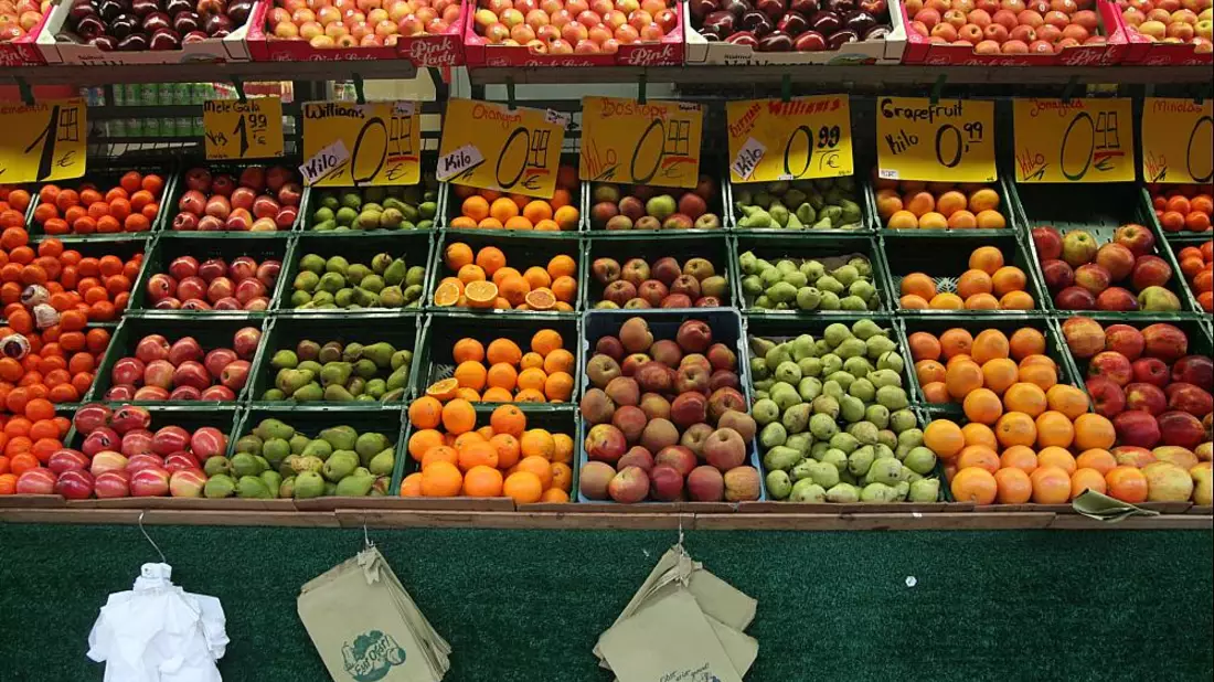 Früchte auf einem Obststand (Archiv) - Bild: über dts Nachrichtenagentur