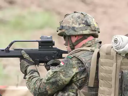 Bundeswehr-Soldat mit G36 (Archiv) - Foto: über dts Nachrichtenagentur