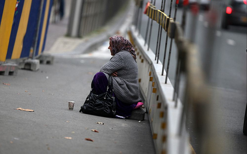 Bettlerin (Archiv) - Foto: über dts Nachrichtenagentur