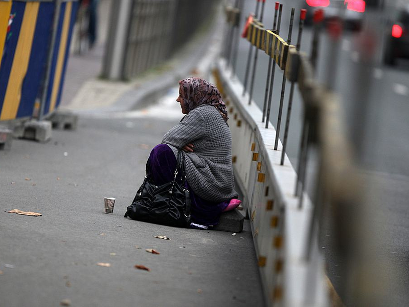 Bettlerin - Foto: über dts Nachrichtenagentur