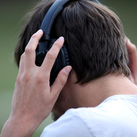 Mann mit KopfhÃ¶rern - Foto: über dts Nachrichtenagentur