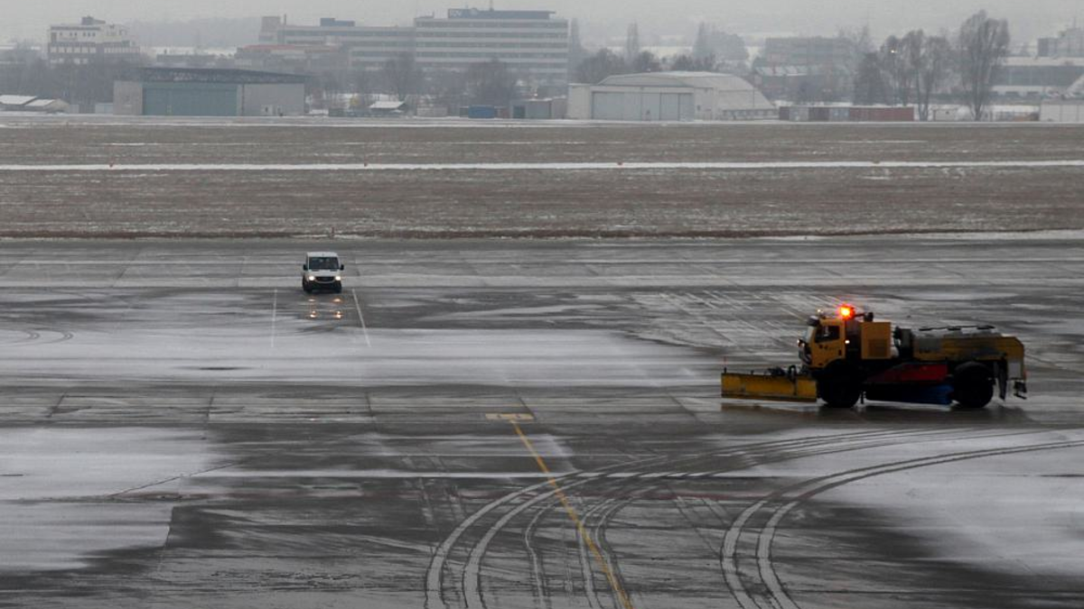 Vereiste Landebahn (Archiv) - Foto: über dts Nachrichtenagentur