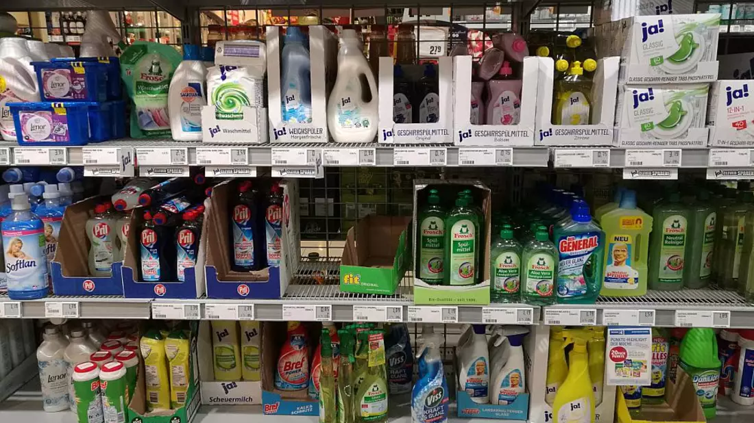 Neben Wasch- und Reinigungsmitteln produziert Henkel unter anderem auch Klebstoffe (Archiv) - Bild: über dts Nachrichtenagentur