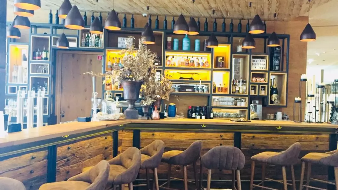 Bar im Dachsteinkönig - Bild: amb