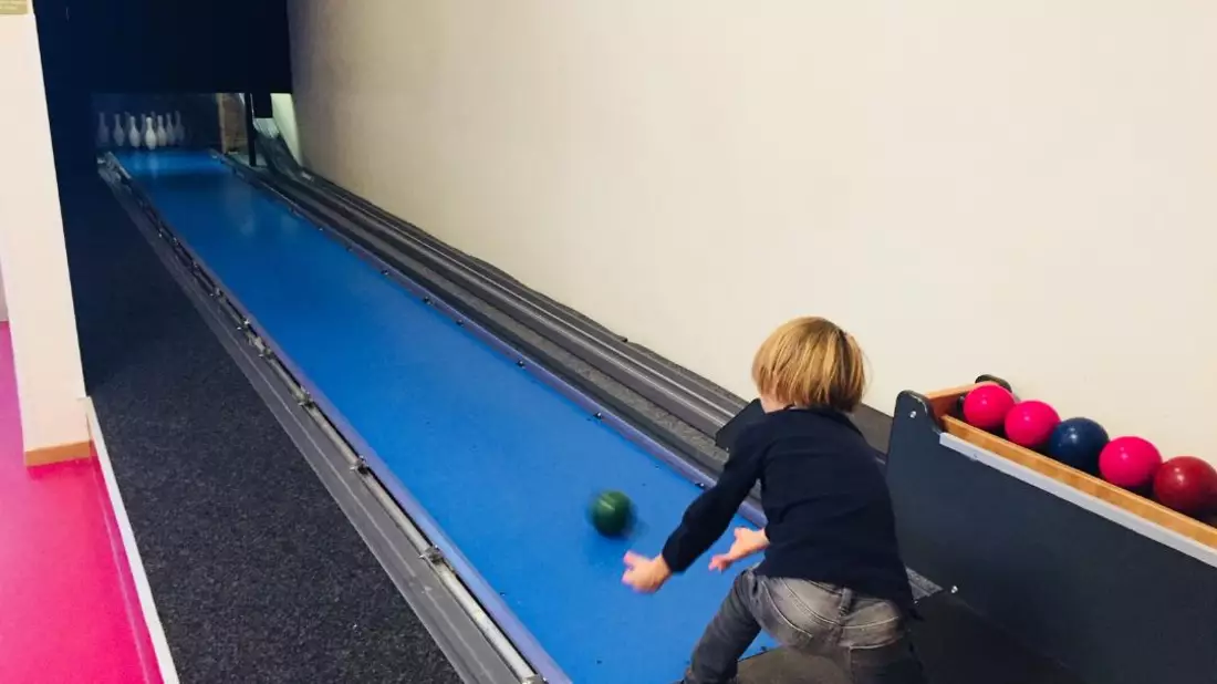 Bowling im Kidsclub - Bild: amb